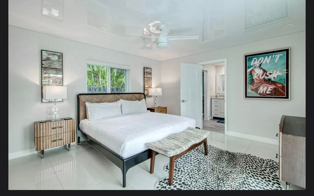 2630 NE 51st Court, Lighthouse Point, FL 33064