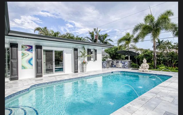 2630 NE 51st Court, Lighthouse Point, FL 33064