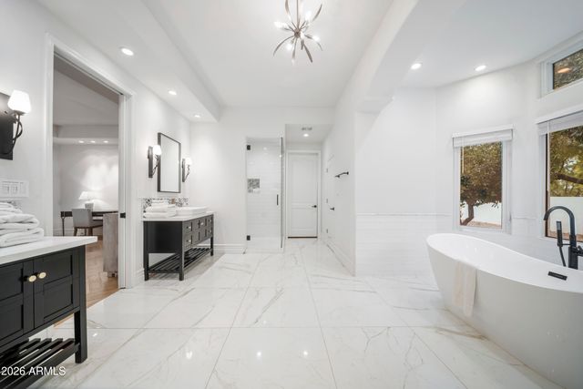 7475 E JACKRABBIT Road, Scottsdale, AZ 85250