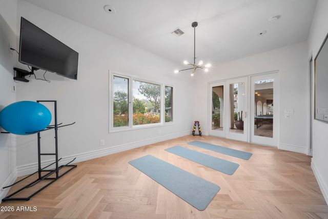 7475 E JACKRABBIT Road, Scottsdale, AZ 85250