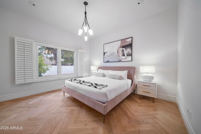 7475 E JACKRABBIT Road, Scottsdale, AZ 85250