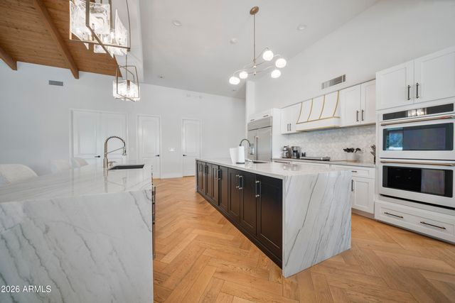 7475 E JACKRABBIT Road, Scottsdale, AZ 85250