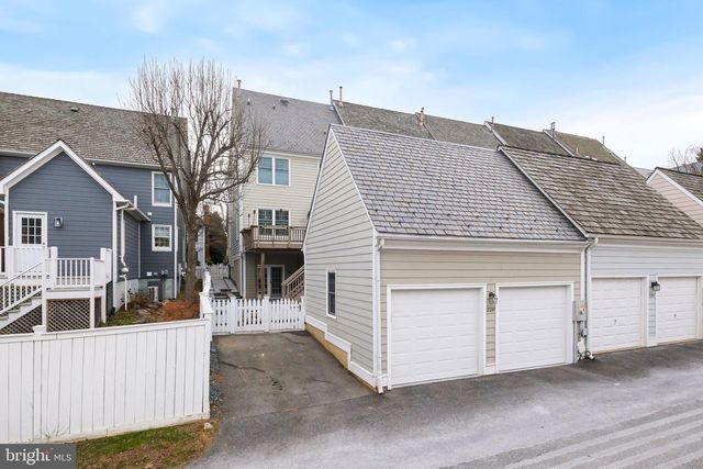 220 THAXTON ST, Gaithersburg, MD 20878