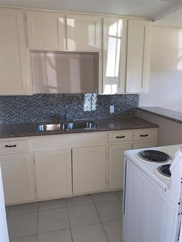 9211 N Green River Dr Drive 6, Houston, TX 77078