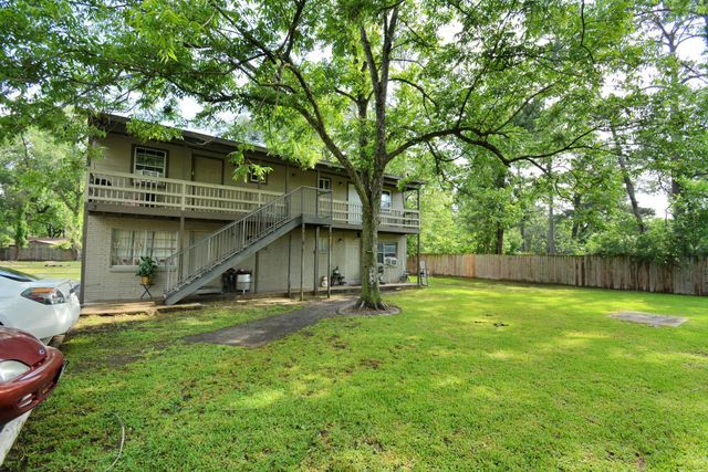 9211 N Green River Dr Drive 6, Houston, TX 77078