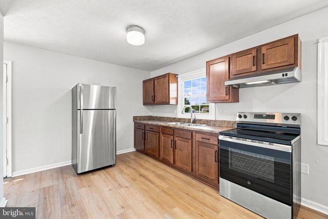 102 LINWOOD CT, Stephens City, VA 22655