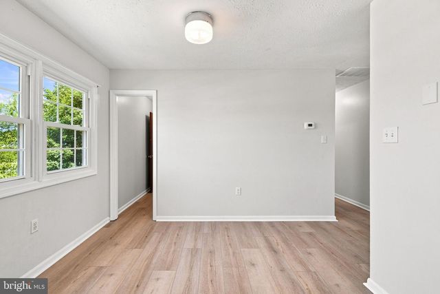 102 LINWOOD CT, Stephens City, VA 22655