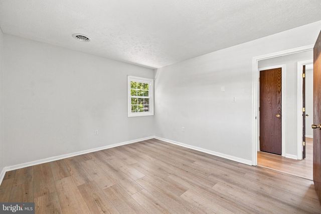 102 LINWOOD CT, Stephens City, VA 22655