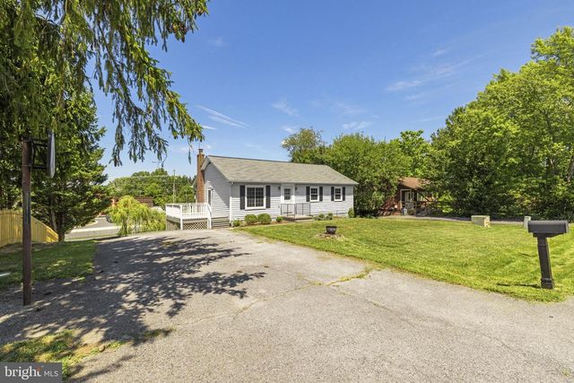 102 LINWOOD CT, Stephens City, VA 22655