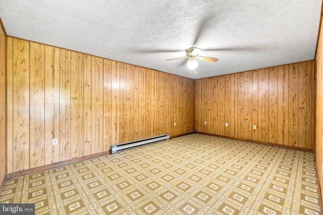 102 LINWOOD CT, Stephens City, VA 22655