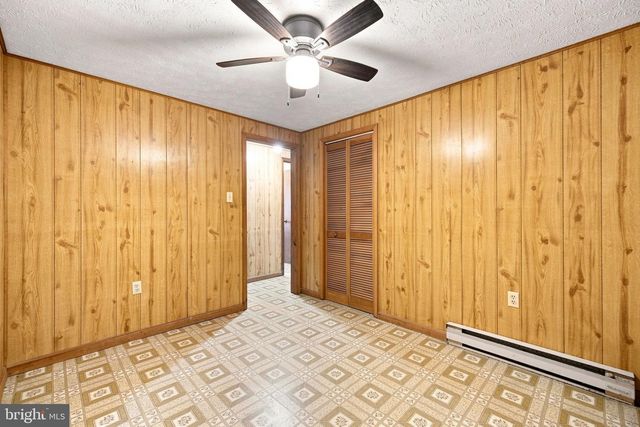 102 LINWOOD CT, Stephens City, VA 22655