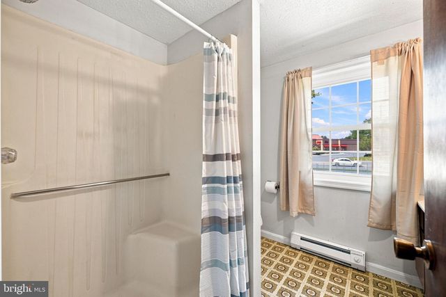 102 LINWOOD CT, Stephens City, VA 22655