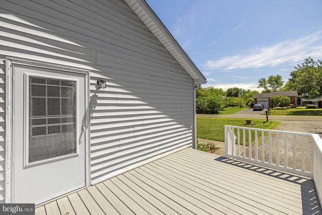 102 LINWOOD CT, Stephens City, VA 22655