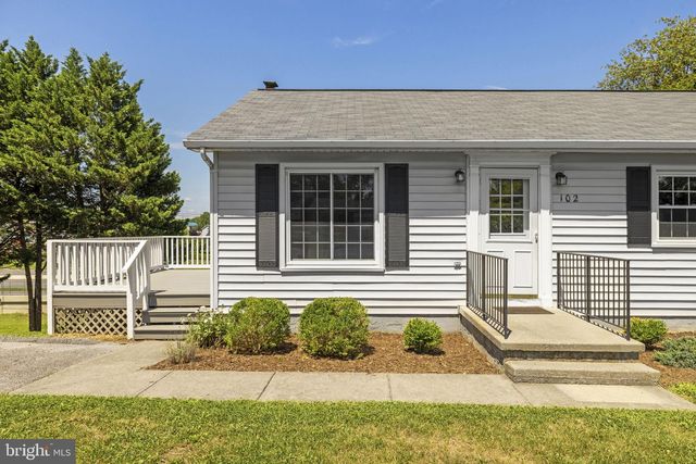 102 LINWOOD CT, Stephens City, VA 22655