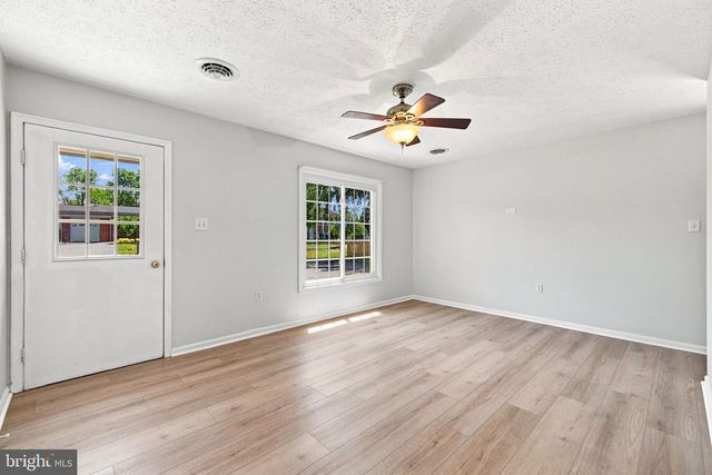 102 LINWOOD CT, Stephens City, VA 22655
