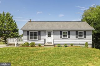 102 LINWOOD CT, Stephens City, VA 22655