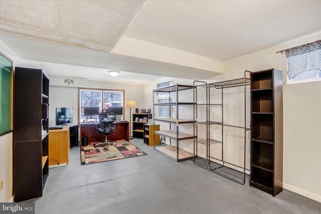 194 WILLIS RD, Etters, PA 17319