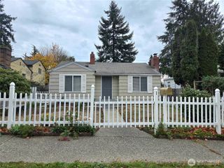 7720 31st Avenue SW #1, Seattle, WA 98126