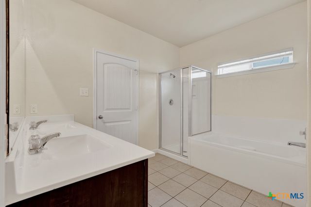 1355 Fall Cover, New Braunfels, TX 78130