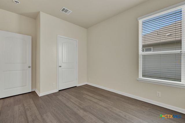 1355 Fall Cover, New Braunfels, TX 78130