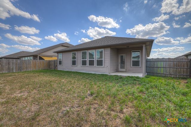 1355 Fall Cover, New Braunfels, TX 78130