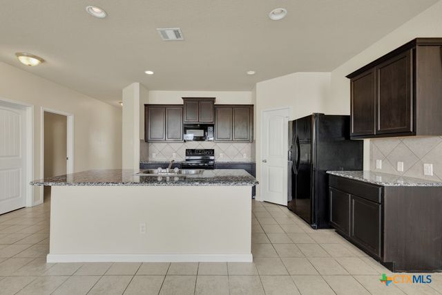 1355 Fall Cover, New Braunfels, TX 78130