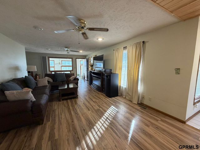 306 East Avenue, Western, NE 68464