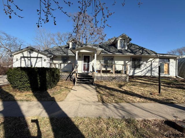 306 East Avenue, Western, NE 68464