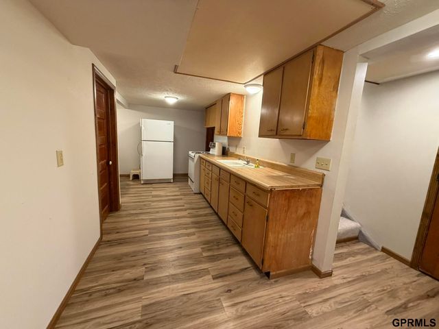 306 East Avenue, Western, NE 68464