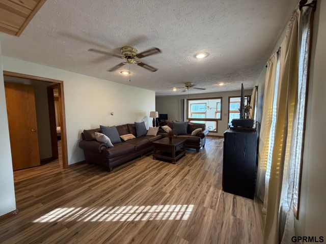 306 East Avenue, Western, NE 68464