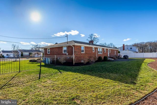 456 FREUND AVE, Gibbstown, NJ 08027