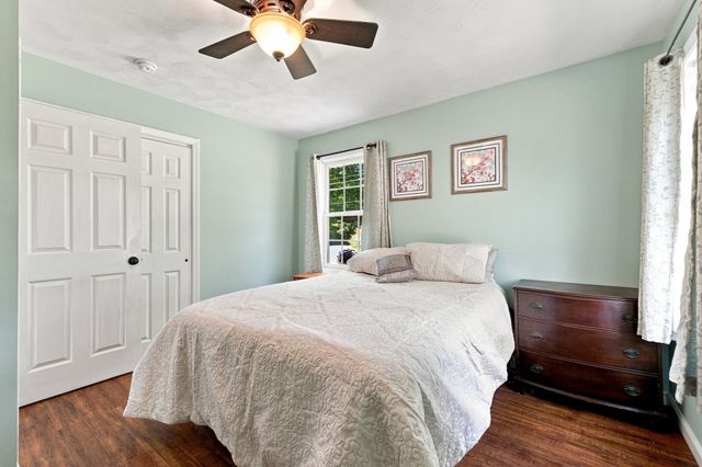 298 Neck Rd, Rochester, MA 02770