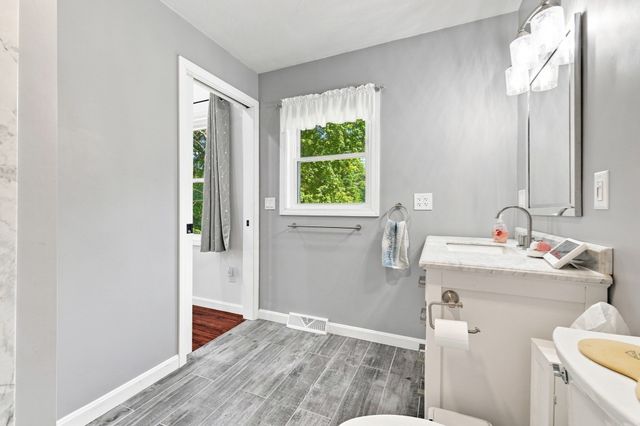 298 Neck Rd, Rochester, MA 02770