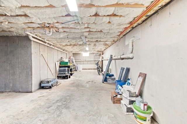298 Neck Rd, Rochester, MA 02770