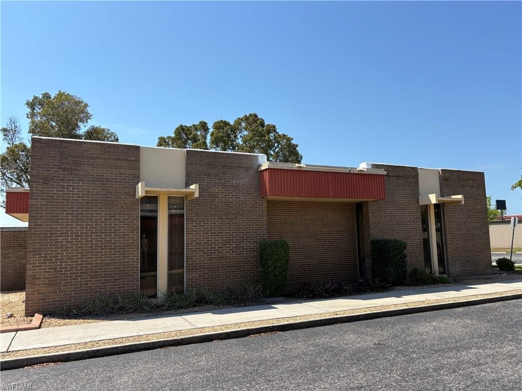 3900 Broadway, FORT MYERS, FL 33901 — photo 3