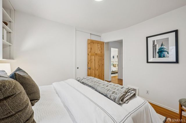 25 crestmont Drive, San Francisco, CA 94131