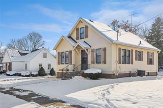 501 S 5th Avenue E, Newton, IA 50208