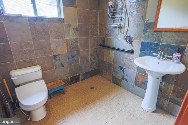 3309 W STRATHMORE AVE, Baltimore, MD 21215