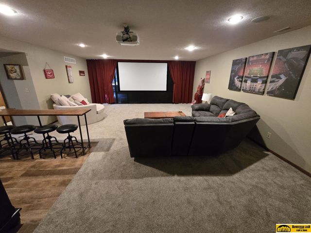 1905 Country Meadows Place, Beatrice, NE 68310