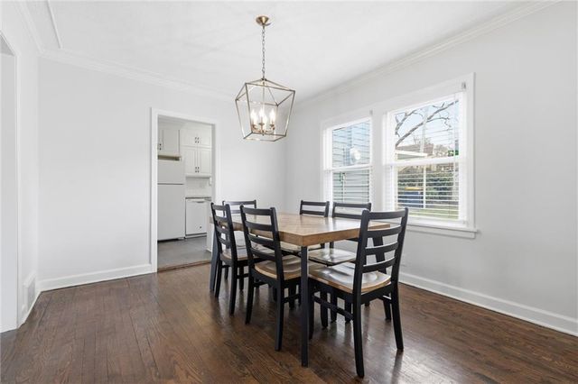 801 E 72nd Street, Kansas City, MO 64131