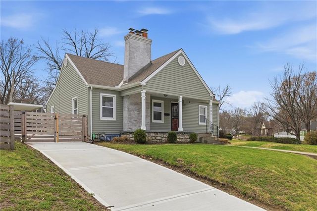 801 E 72nd Street, Kansas City, MO 64131