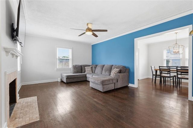 801 E 72nd Street, Kansas City, MO 64131