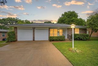 1119 W McGee Street, Sherman, TX 75092