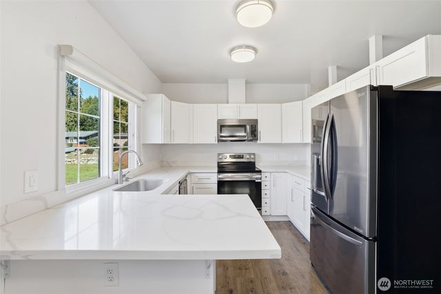 22911 23rd Place S, Des Moines, WA 98198