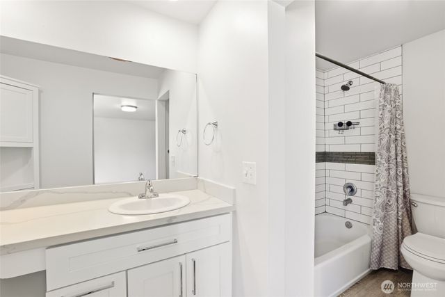 22911 23rd Place S, Des Moines, WA 98198