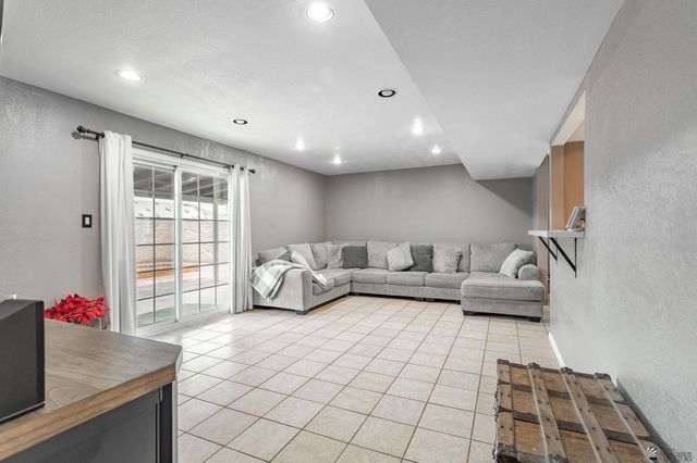 2437 S Louise Ave, Yuma, AZ 85365