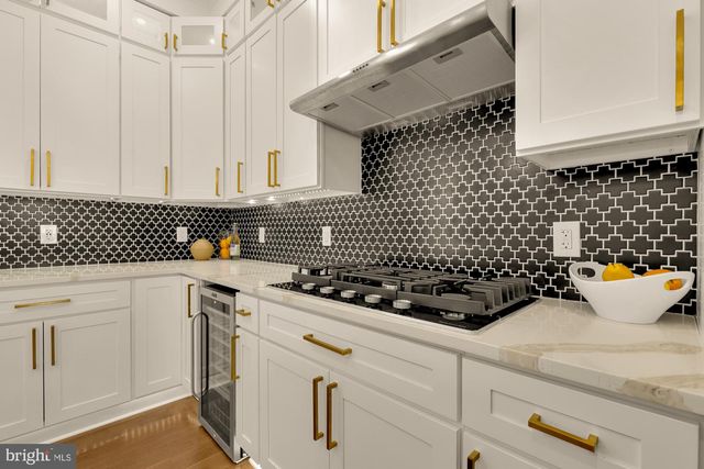 6604 GUDE AVE, Takoma Park, MD 20912