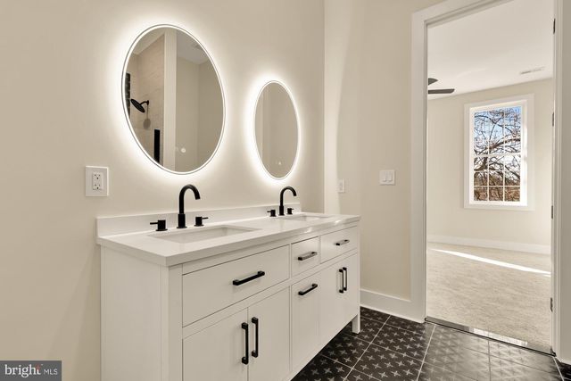 6604 GUDE AVE, Takoma Park, MD 20912