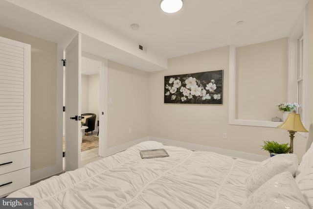 6604 GUDE AVE, Takoma Park, MD 20912