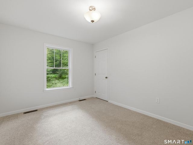 238 Simpson Lane, Montville, CT 06370